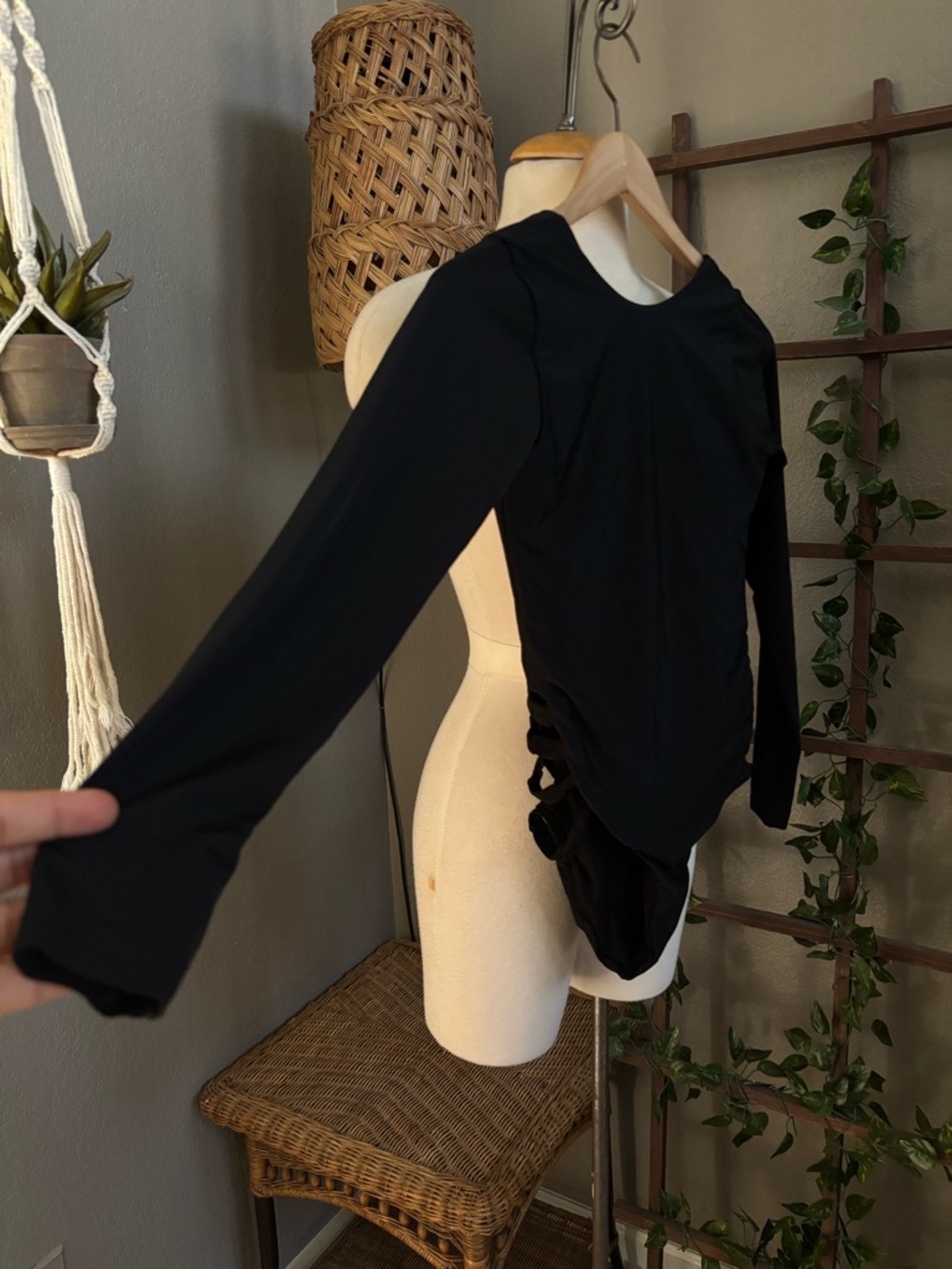 Malai Obi Black One Piece S - Picture 5 of 9